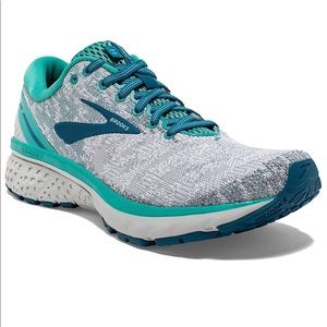 Brooks Ghost 11 running shoes sz9